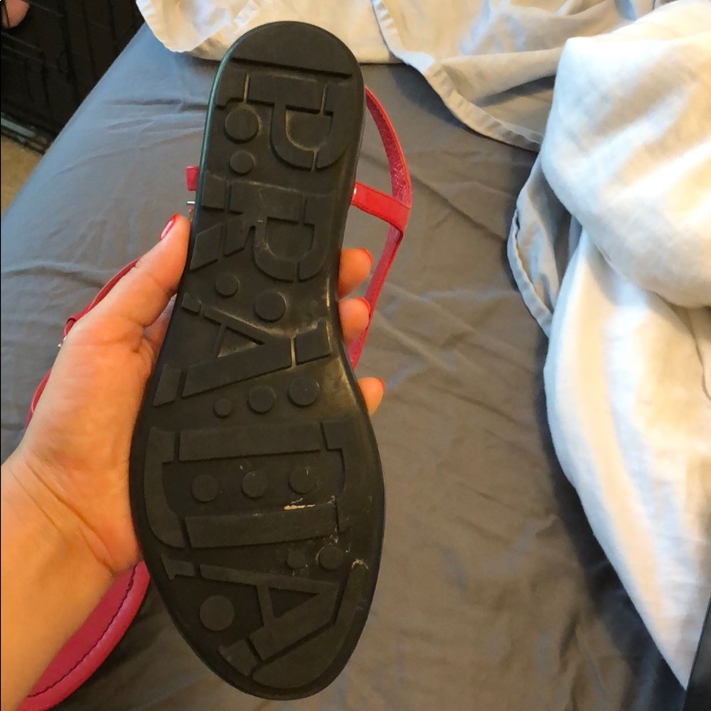 Hot pink Prada flat thong sandals - Picture 3 of 6